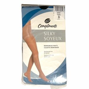 Compliments Pantyhose Black Size D Silky Reinforced